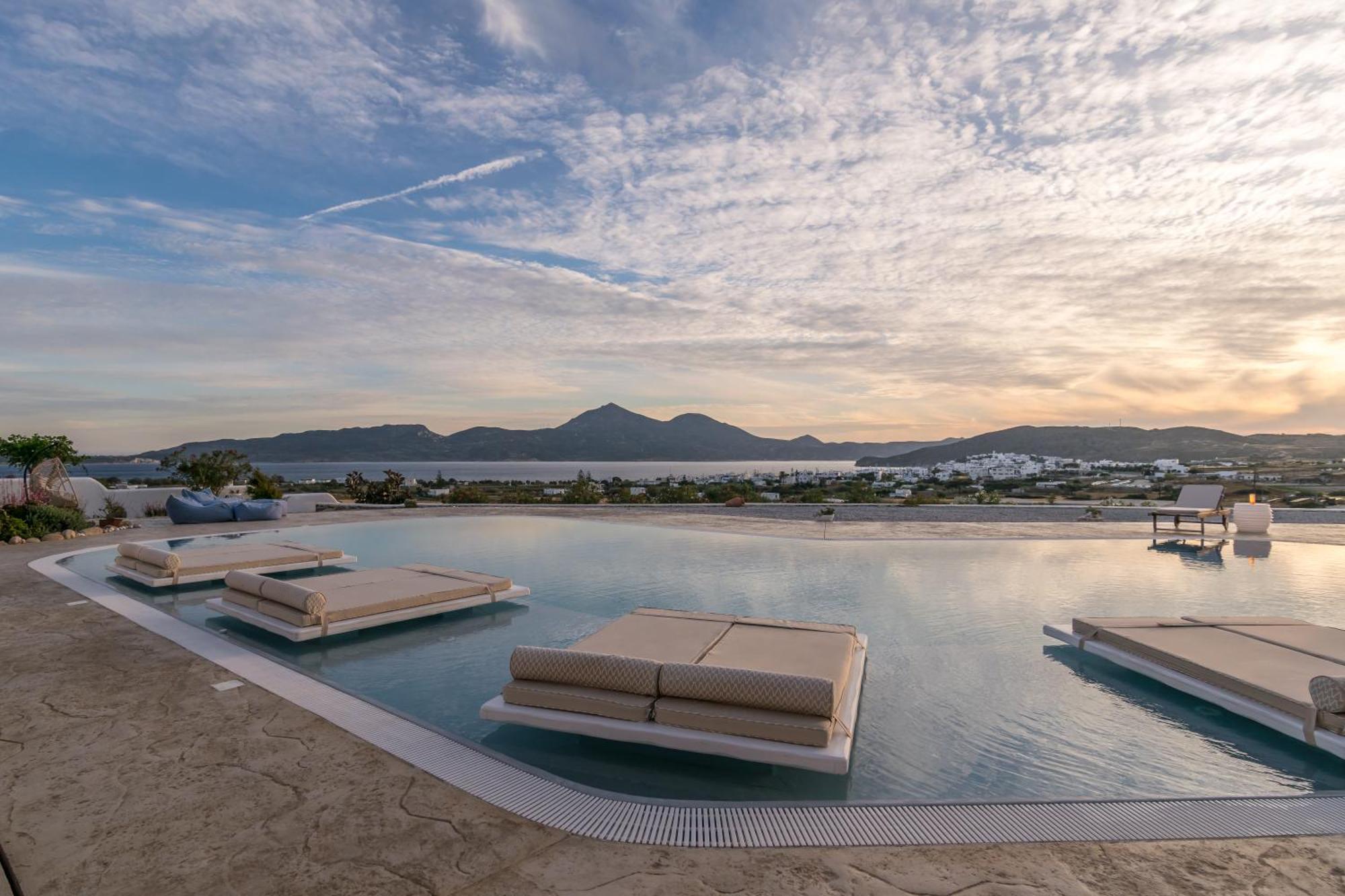Blu Suites And Studios Адамас Экстерьер фото