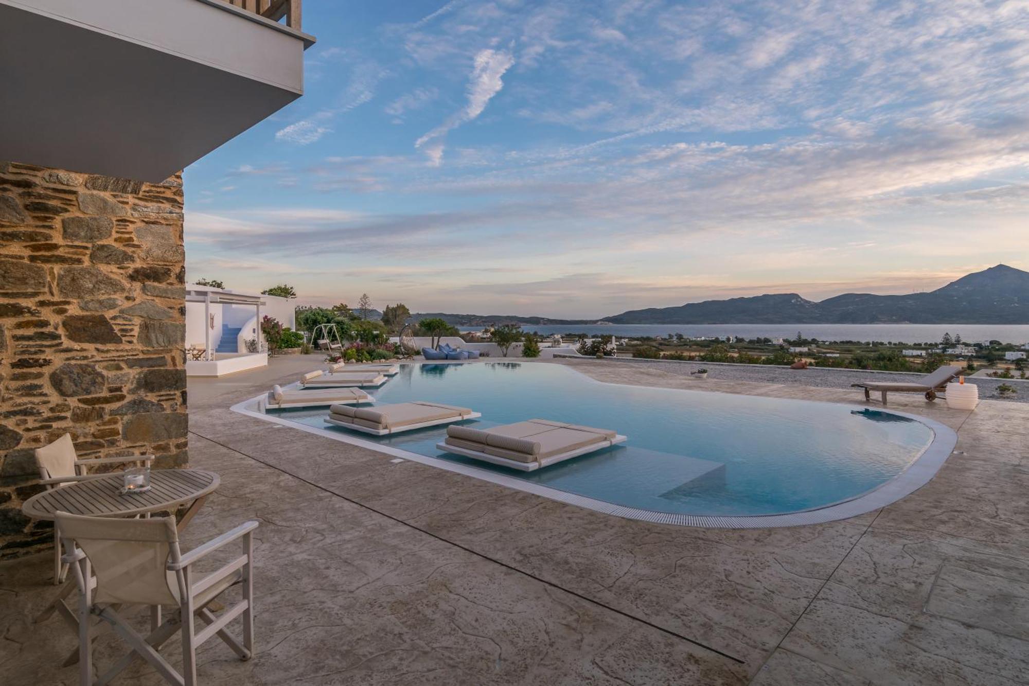 Blu Suites And Studios Адамас Экстерьер фото